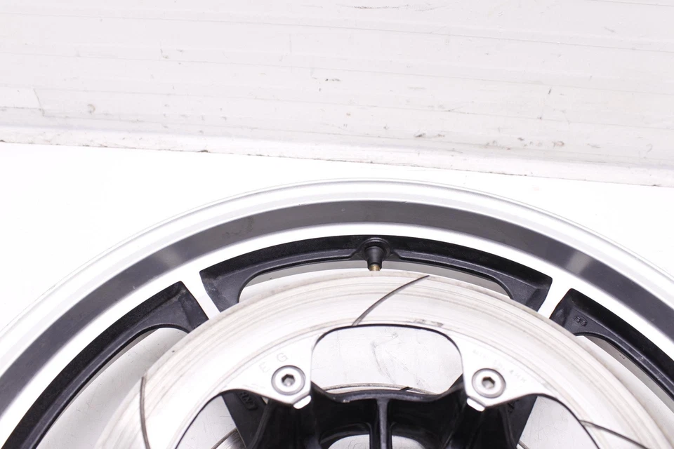 86 HONDA MAGNA 700 VF700C FRONT WHEEL RIM 44650-ME9-770 — 第 4/4 张图片