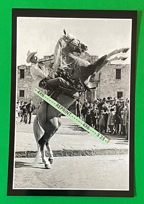 Found 4X6 PHOTO of Old Singer Cowboy Roy Rogers & Horse Trigger Happy Trails