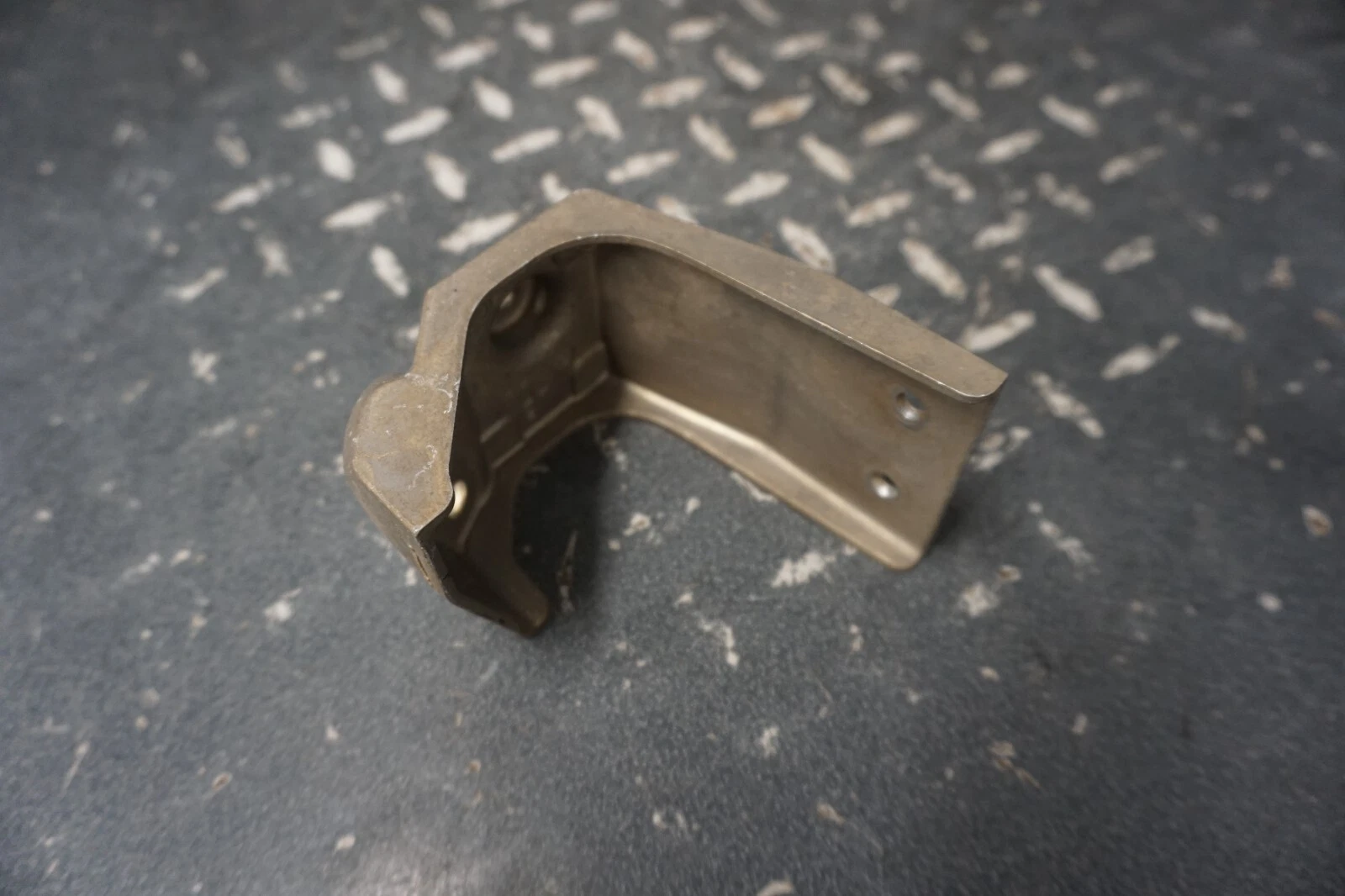 2002-2003 Yamaha OEM RH Right Engine Hatch Bracket Freshwater WaveRunner FX 140