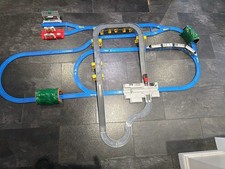 tomy trackmaster thomas the tank engine train set Battery Operated 