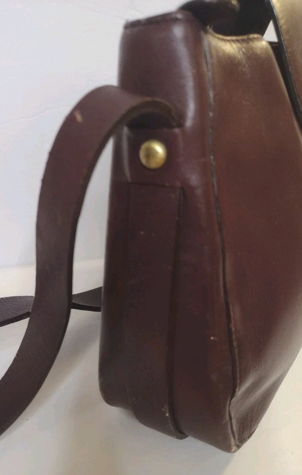 Bolso con solapa de cuero Etienne Aigner 50 años + bolsa extra vintage oro sangre de buey Foto 4 de 4