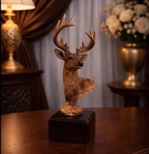 Hirsch Büste auf Sockel – Deko Skulptur – Jagd & Landhaus Stil