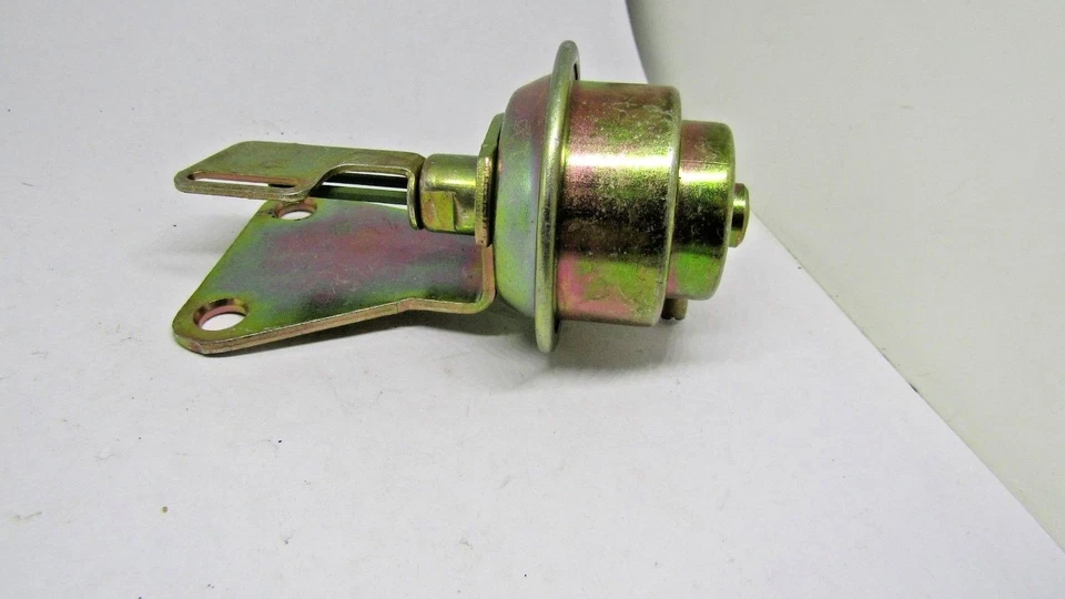  Tomco 7188 Choke Pull-Off Quadrajet Carb Rochester GM 79-80 82-85 Vacuum Break - Image 4 of 4