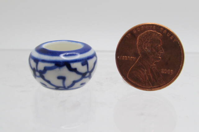 Vaso In Miniatura Per Casa Delle Bambole - Ceramica Blu Disegno Geometrico (Scala 1:12)