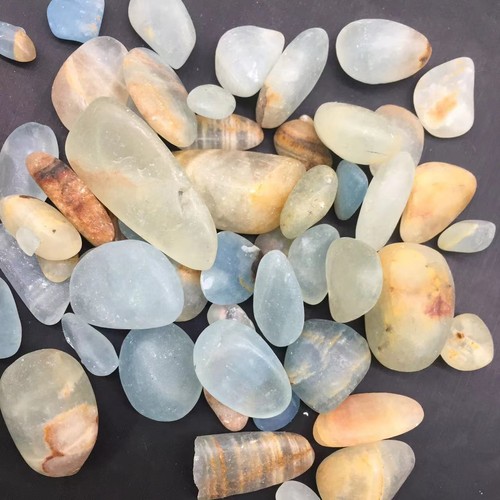 Chips de cristal de cuarzo de ónix azul natural piedra caída decoración de curación 52 un. - Imagen 6 de 7