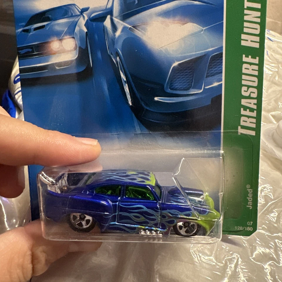 Hot Wheels Treasure Hunts Jaded 128/180 - Image 4 of 4