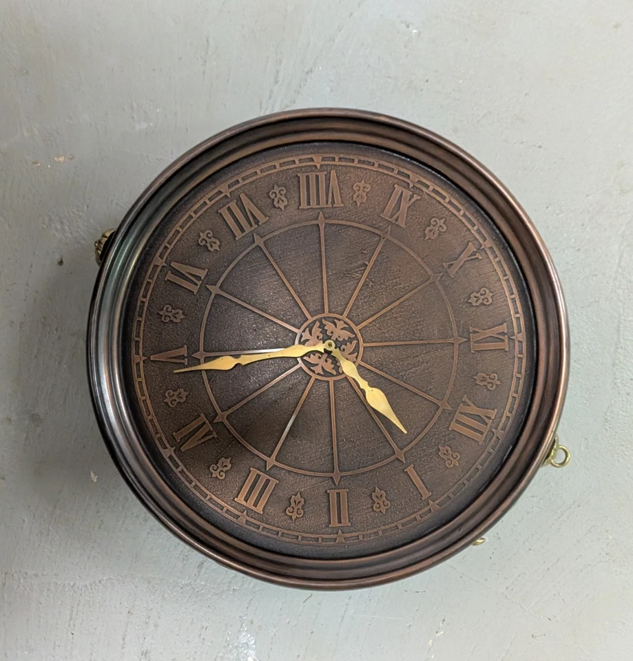 Reloj Estación Tren Doble Cara Bronce, no tengo ni idea si funciona o no  Foto 3 de 4