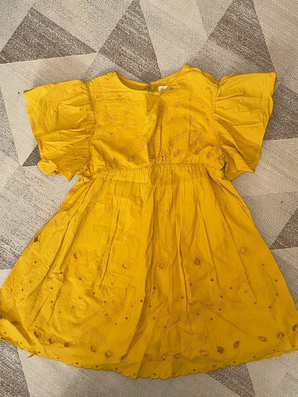 Zara Kids Yellow Embroidered Cotton Eyelet Dress Ruffle Sleeve Size 8