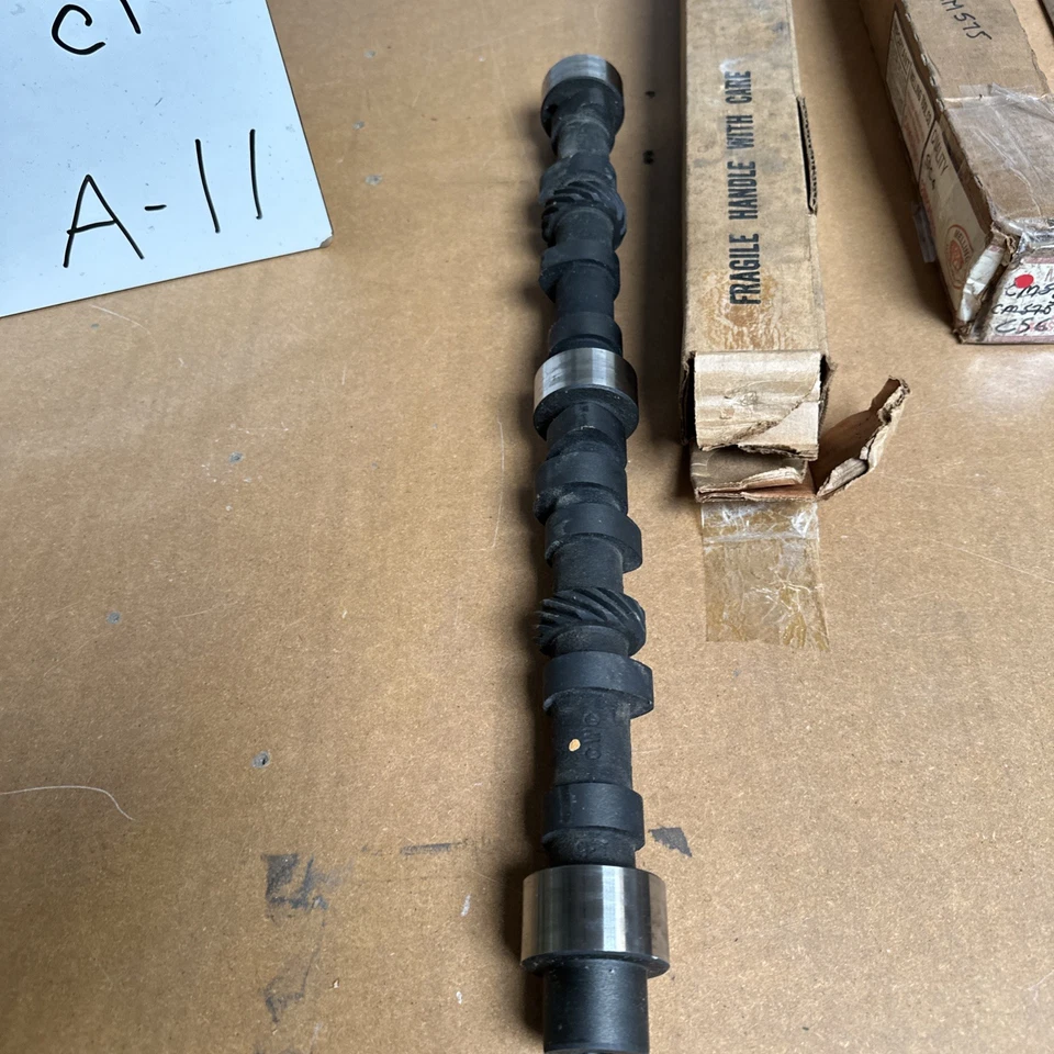 McQuay Norris CS-696 Engine Camshaft - Image 3 of 3