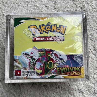 Pokémon TCG Evolving Skies Booster Box 36 Packs Neu und Sealed + Arcylic Case
