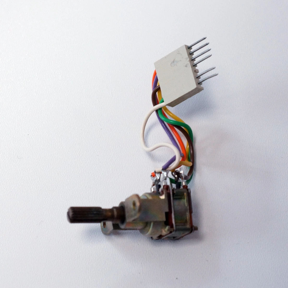 Potenciómetro regulador de equilibrio Revox B750 1.178.090.01