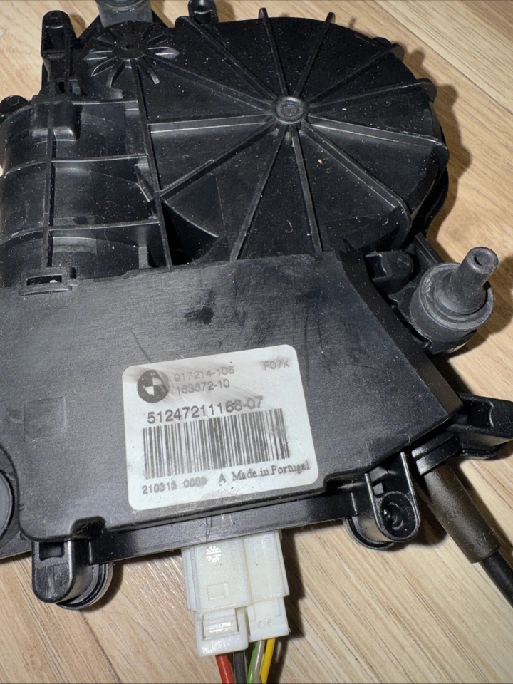 51247273752 51244447850 puerta trasera maletero tapa bloqueo eléctrico para BMW 528i 535i 550i Foto 2 de 4