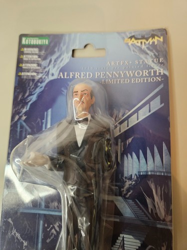 BATMAN 2015 SDCC ALFRED PENNYWORTH ARTFX FIGURA ESTATUA KOTOBUKIYA - Imagen 3 de 6
