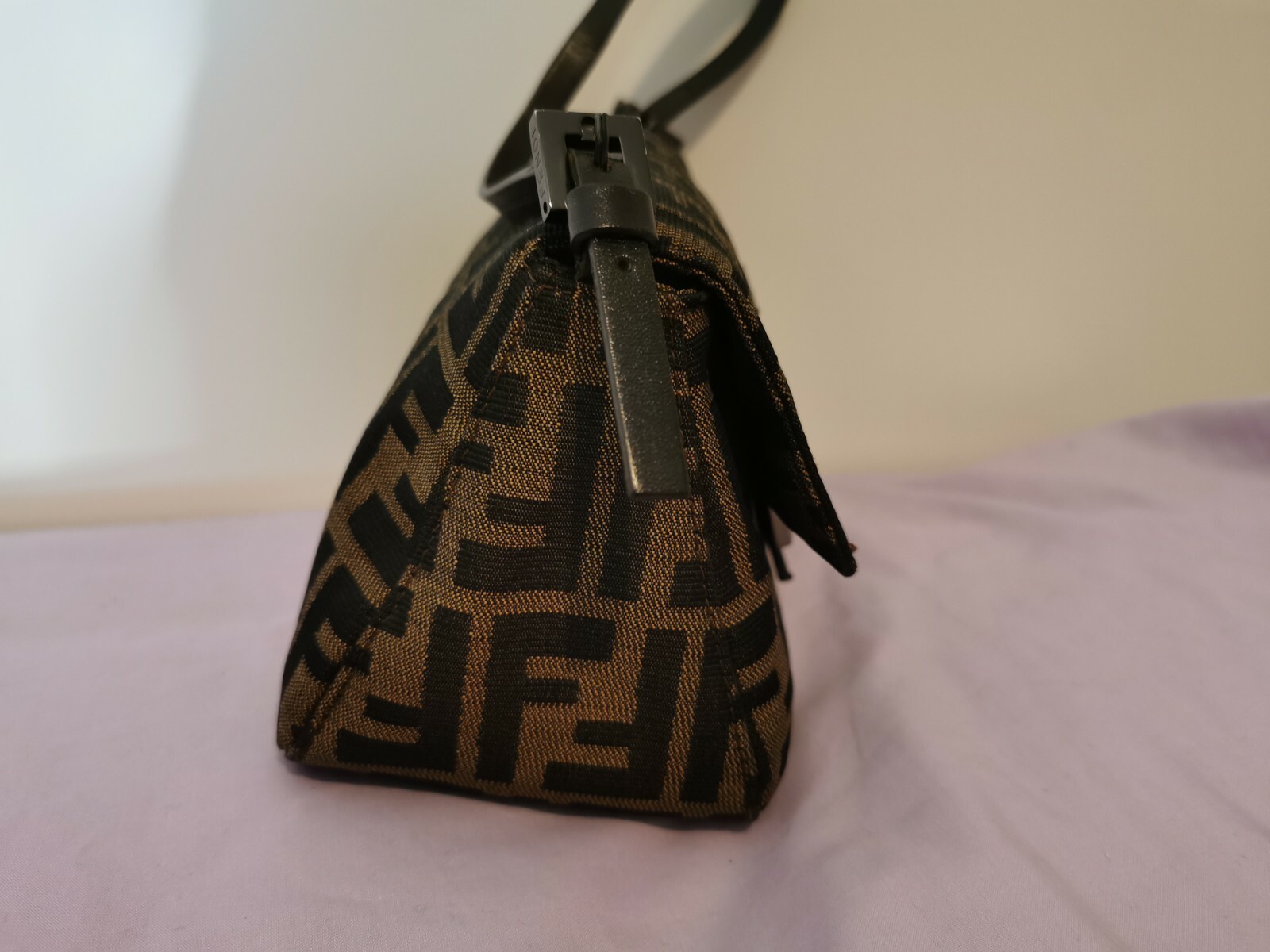 fendi zucca mini shoulder bolsa