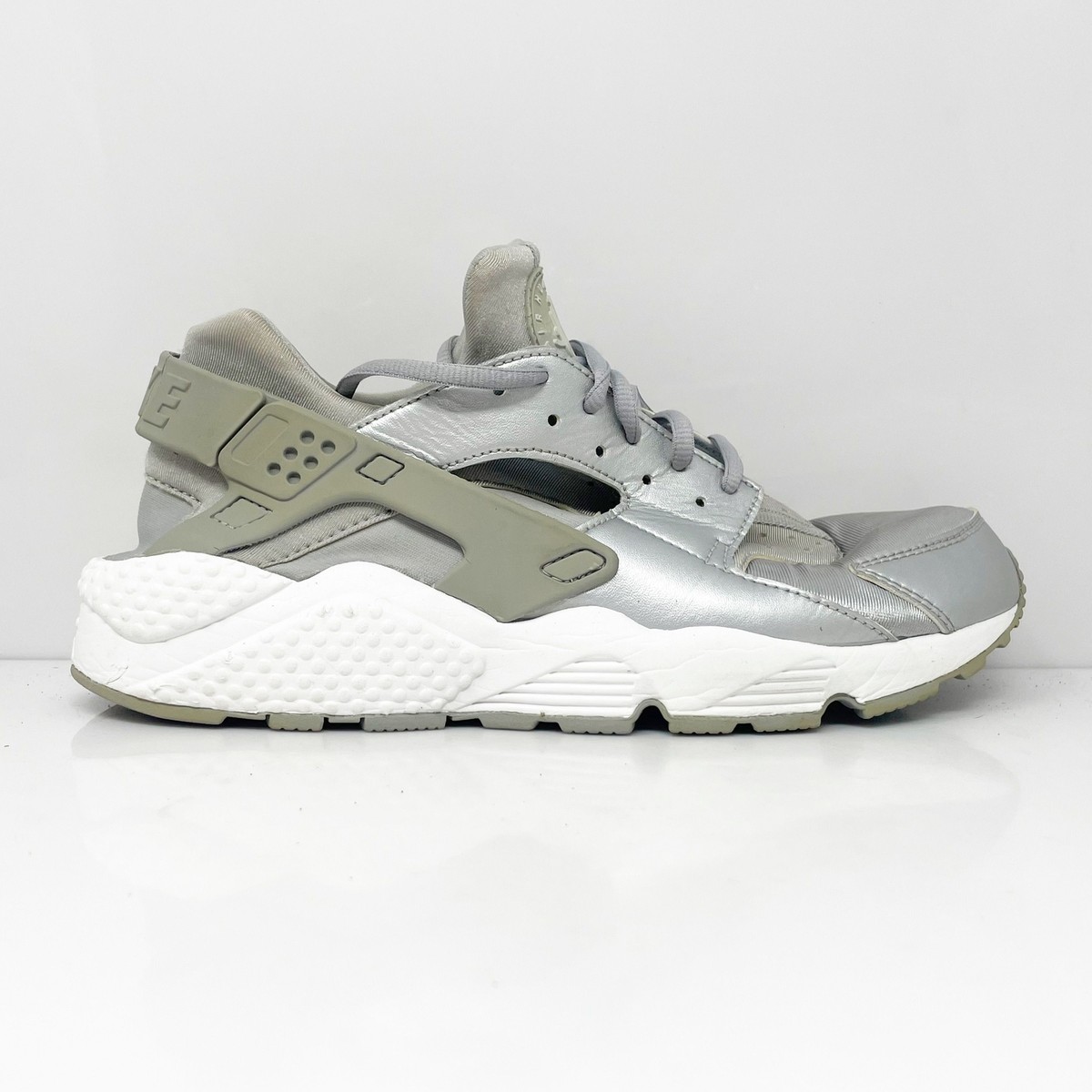 nike huarache se women's