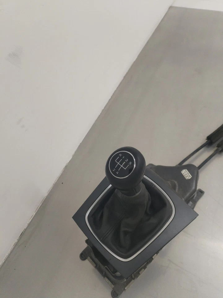 AUDI A3 FL  1.6 FSI 2008-2012 MANUAL GEAR STICK WITH LINKAGE 1K0711049CF - Imagem 4 de 4