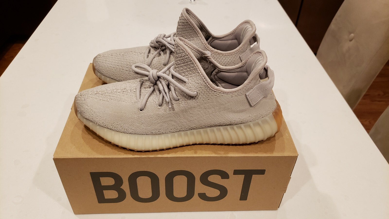 giày yeezy 350 sesame