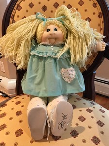 xavier roberts cabbage patch doll 1984