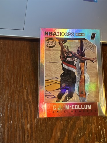 C.J. McCollum 2015-16 Panini NBA Hoops Artist Proof #67 /99 Blazers Hornets - Bild 3 von 6