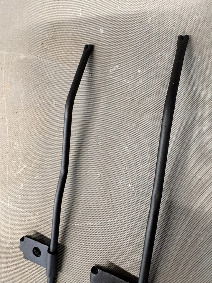 1969 1970 雪佛兰 Impala 挡风玻璃洗衣机 喷嘴 Cowl Biscayne BelAir Squirters — 第 4/4 张图片