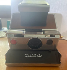 VINTAGE POLAROID SX-70 LAND CAMERA WITH LEATHER CASE