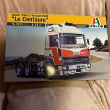 ITALERI 1:24 Scale BERLIET 356CH/RENAULT R360 "Le Centaure" Model Truck No 3913