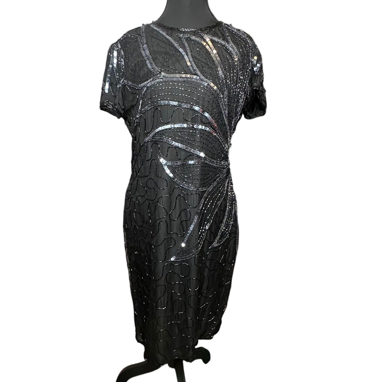 Vintage Black Beaded Sequin Art Deco Flapper Style Short Sleeve Party Dress