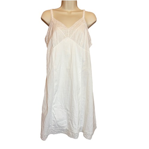 Vintage women’s White cotton slip Dress Lace NO TAG 36” Bust Adjustable Straps