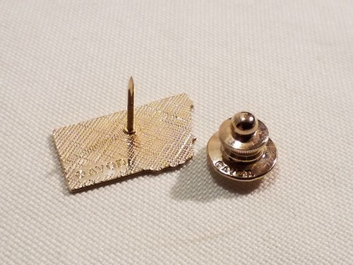 Vintage Avon Tie Tack Brass Metal Pinback Hat Lapel Pin "Montana" State Shape - Picture 4 of 7