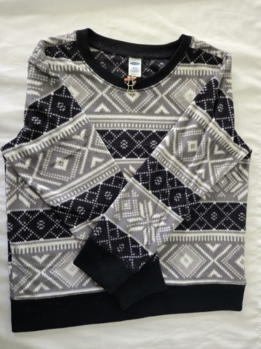 Kids Old Navy Fair Isle Winter Fleece Pajama Set Black Gray Size Medium 8 - Picture 2 of 6