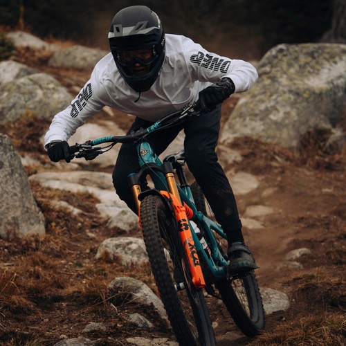 OneUp Components Carbon Handlebar - 35mm Rise (Dampers Vibration, Lightweight) - 第 7/7 張圖片