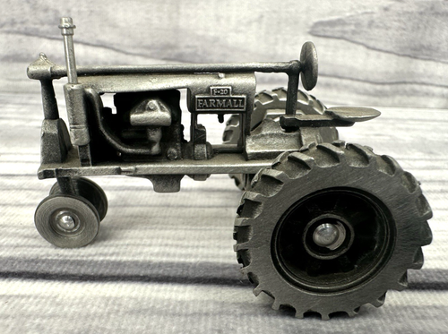 PEWTER FARMALL F 20 TRACTOR 1:64 SCALE *4 - Picture 2 of 7