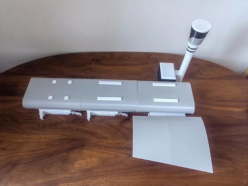 Terminal aeroportuale modulare stampato in 3D 1/400, modello possibile mezza larghezza - Foto 4 di 11