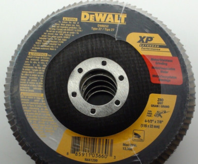 (5)  DeWalt DW8252 Discs 4 1/2'' x 7/8''  #DW8252.Max Speed 13,300