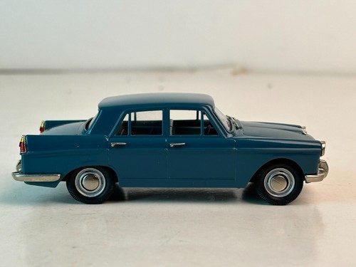 Lansdowne Models escala 1:43 #6C, 1961 sedán Austin A10 Westminster con caja - Imagen 7 de 11
