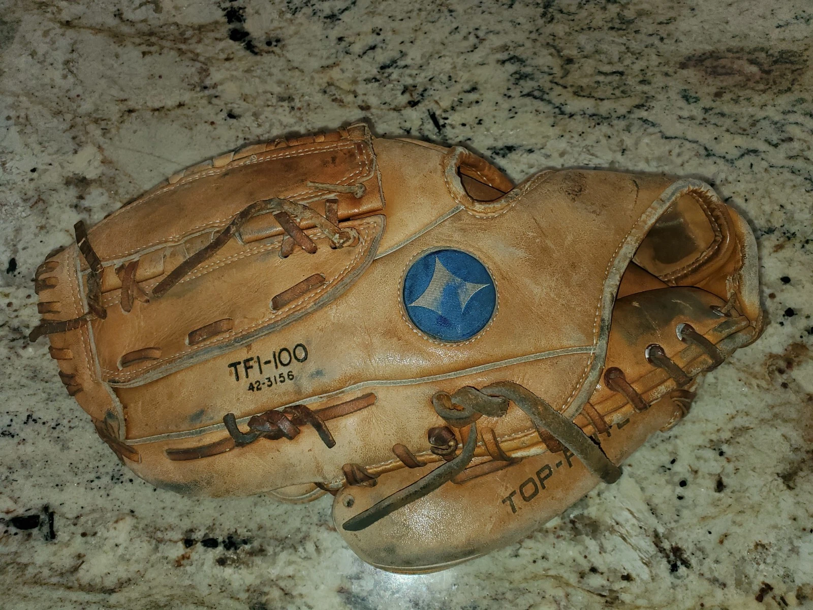 Gant gauche vintage Spalding Supreme Pro TFI 100 42 3156 baseball softball