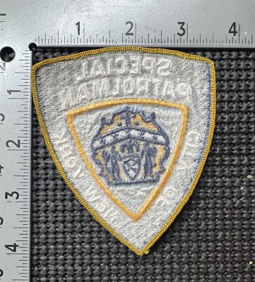 Blackinton バッジ NEW YORK POLICE PATROLMAN B627 - V. H. Blackinton