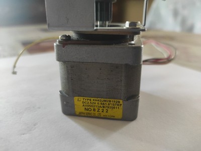 Schrittmotor Japan Servo KH42JM2B182B 1,8° 2,52V 0,9A mit Getriebe -...