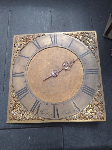 18th century brass 30hr longcase clock movement and face by Thomas West Reading - Picture 2 of 9
