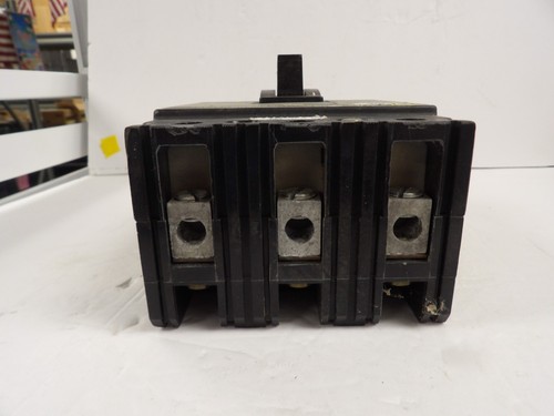 SQ-D FAL32070 70A 240V, 3 POLE, TOP LUGS ONLY, USED - Picture 4 of 4