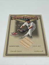 2002 Fleer Triple Crown Diamond Immortality Bat Relic Derek Jeter Yankees