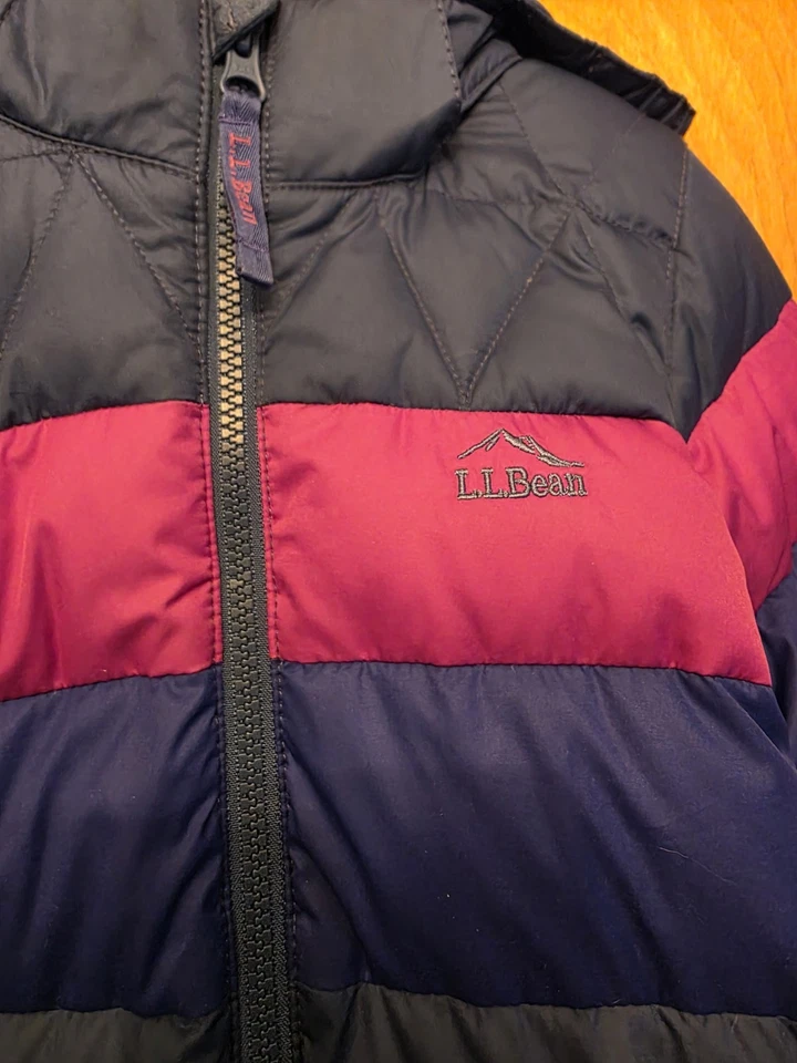Abrigo de invierno de plumón para niños LL BEAN. Longitud 3/4. Talla L6X7. Usado.  Foto 3 de 4