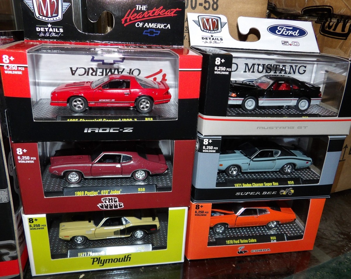Detroit Muscle CARS SET, RELEASE 58 IN CASES 1/64 DIECAST M2