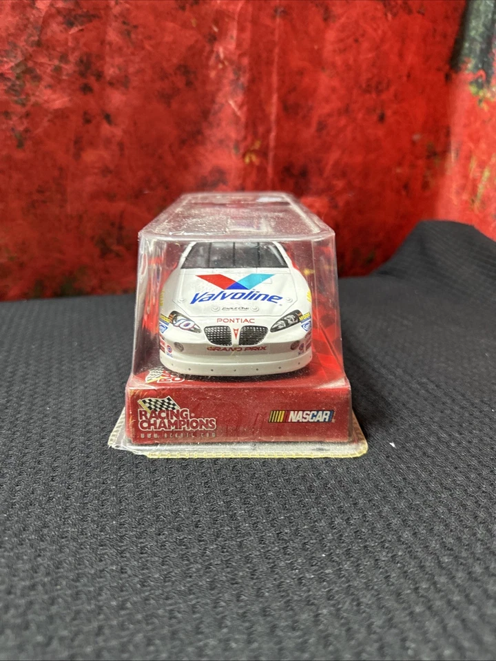 Vavoline Johnny Benson 1:24 比例压铸复制品汽车纳斯卡 — 第 2/4 张图片