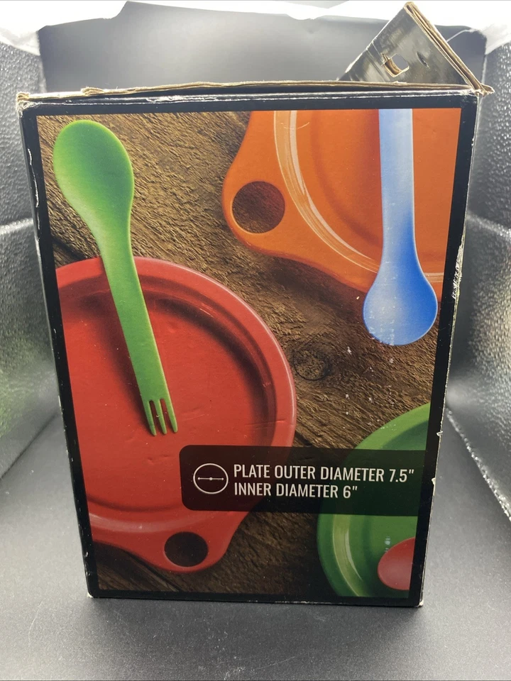 Juego de comedor exterior camping 5 personas, platos, tazas, tenedores, jarra. NoBPA probado por la FDA Foto 2 de 4