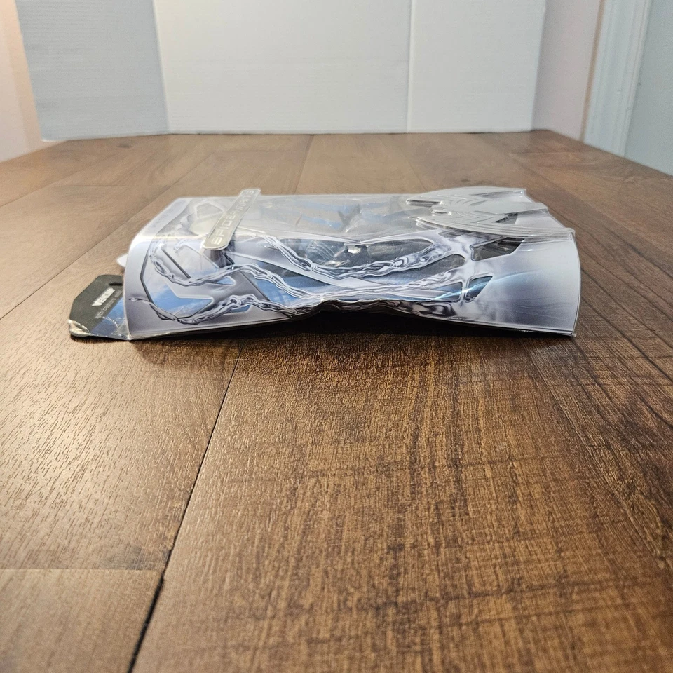 Spider-Man 3 Venom Limited Edition Action Figure 2007 Hasbro Marvel Sealed - Image 4 of 4