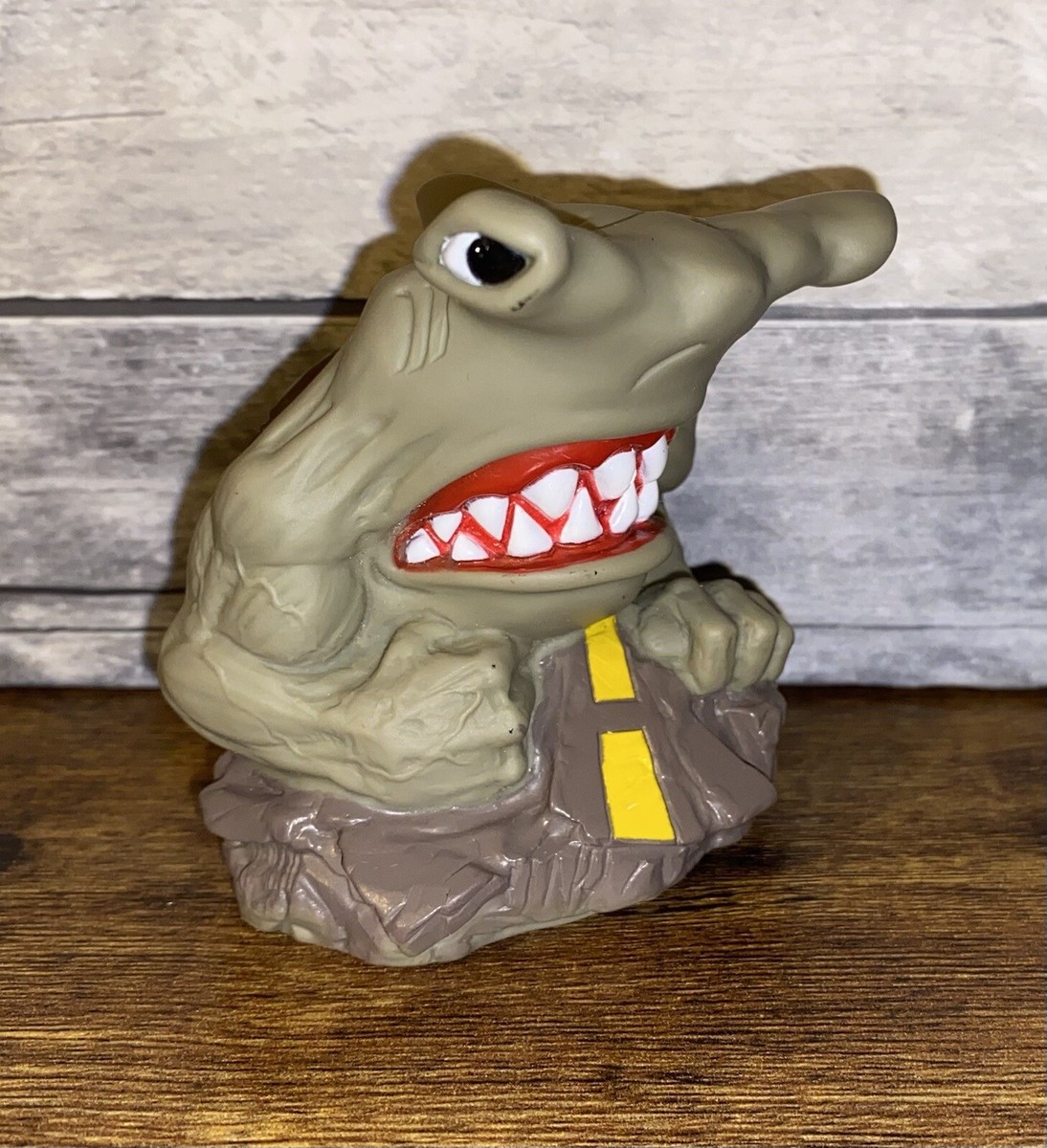 Vintage 1995 Street Wise Designs Inc ~ Street Sharks