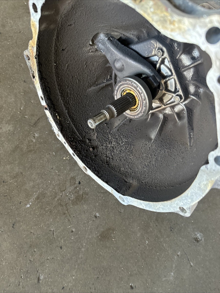 1979-1983 Nissan Datsun 280zx L28E 2.8L 5 Speed Manual