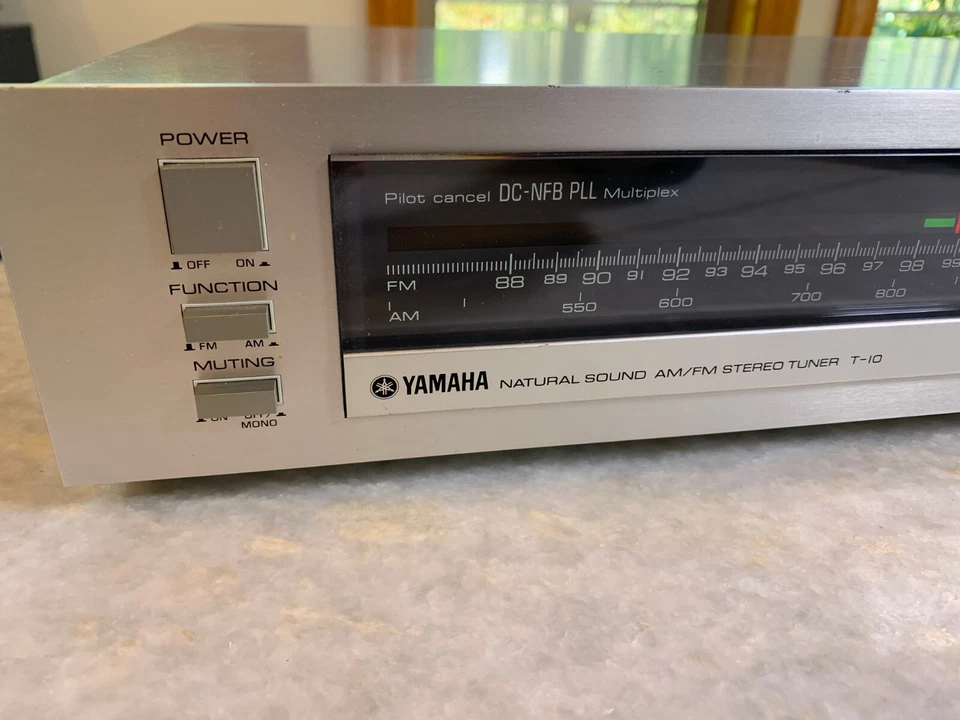 Sintonizador estéreo analógico AM/FM Yamaha T-10 vintage años 80 plateado JAPÓN JAPONÉS Foto 3 de 4