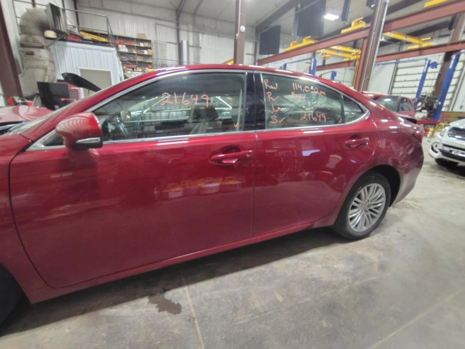 13 - 13 LEXUS ES350 Radio E827124 - Image 2 of 4